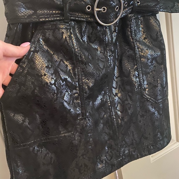 Paper Bag Faux Leather Skirt - Picture 3 of 7